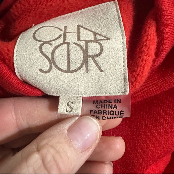 Chaser Red Mock Neck Long Sleeve Cropped Boxy Sweatshirt Size Small NWT - Picture 4 of 5